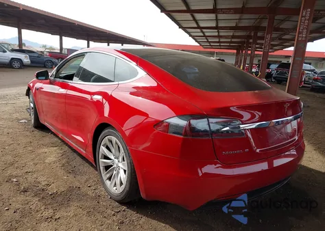 2018 Tesla Model S 100D/75D/P100D from USA, damaged, VIN 5YJSA1E2XJF295598